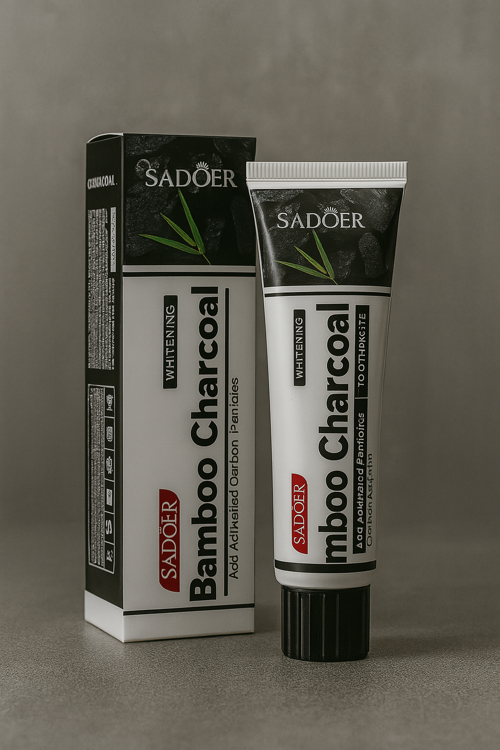 Tube de dentifrice blanchissant au charbon actif SADOER, faible abrasivité respectueuse de l'émail