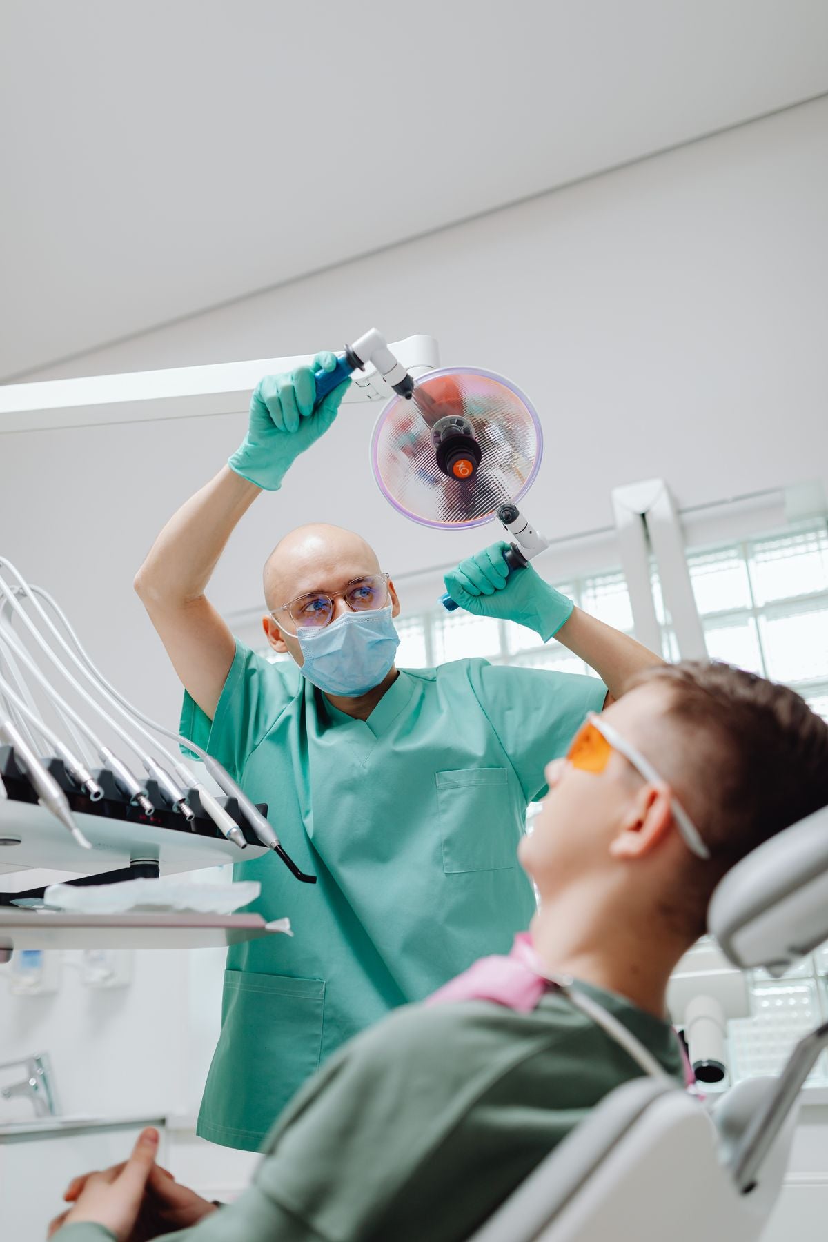 Dentiste en consultation au cabinet