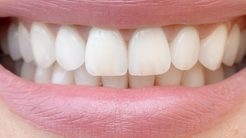 Sourire sain — l'hygiène bucco-dentaire, pilier de la santé globale