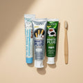 Pack Best-Seller Blanchissant ÉclatDent vu de dessus avec une brosse à dents en bambou